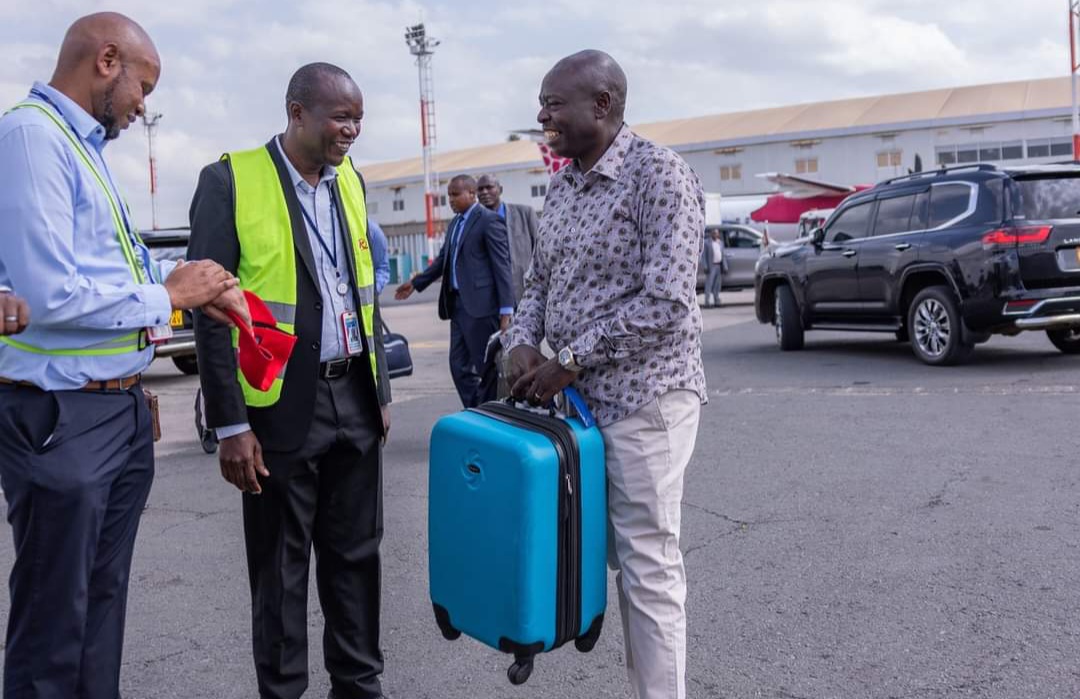 Majority Leader Kimani Ichung’wah Reacts as DP Gachagua Travels Using Kenya Airways Carrying his own Luggage
